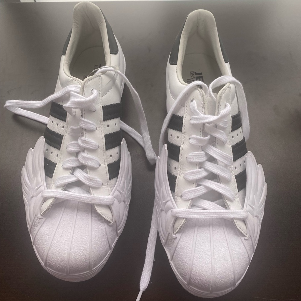 Addidas brand new runners Jeremy Scott edition